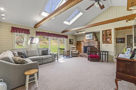186 Clay Hill Road York ME 03902