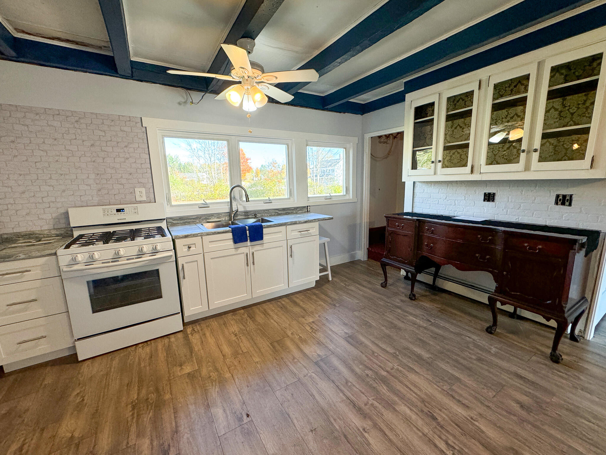 9 Main Road Burlington ME 04417