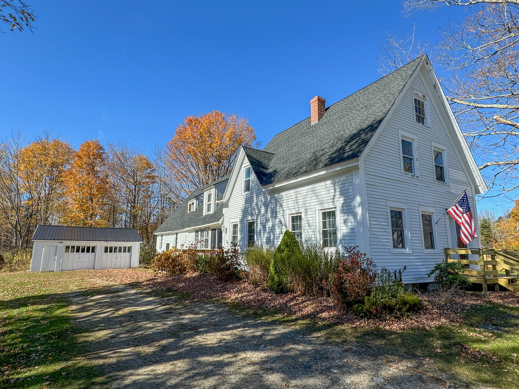 9 Main Road Burlington ME 04417