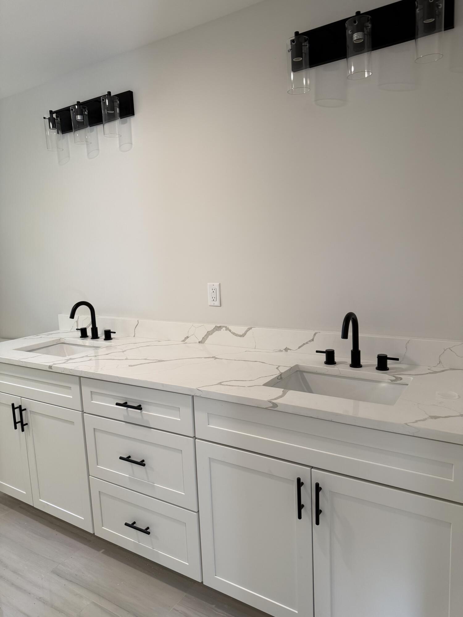 1 Cassidy Way York ME 03902