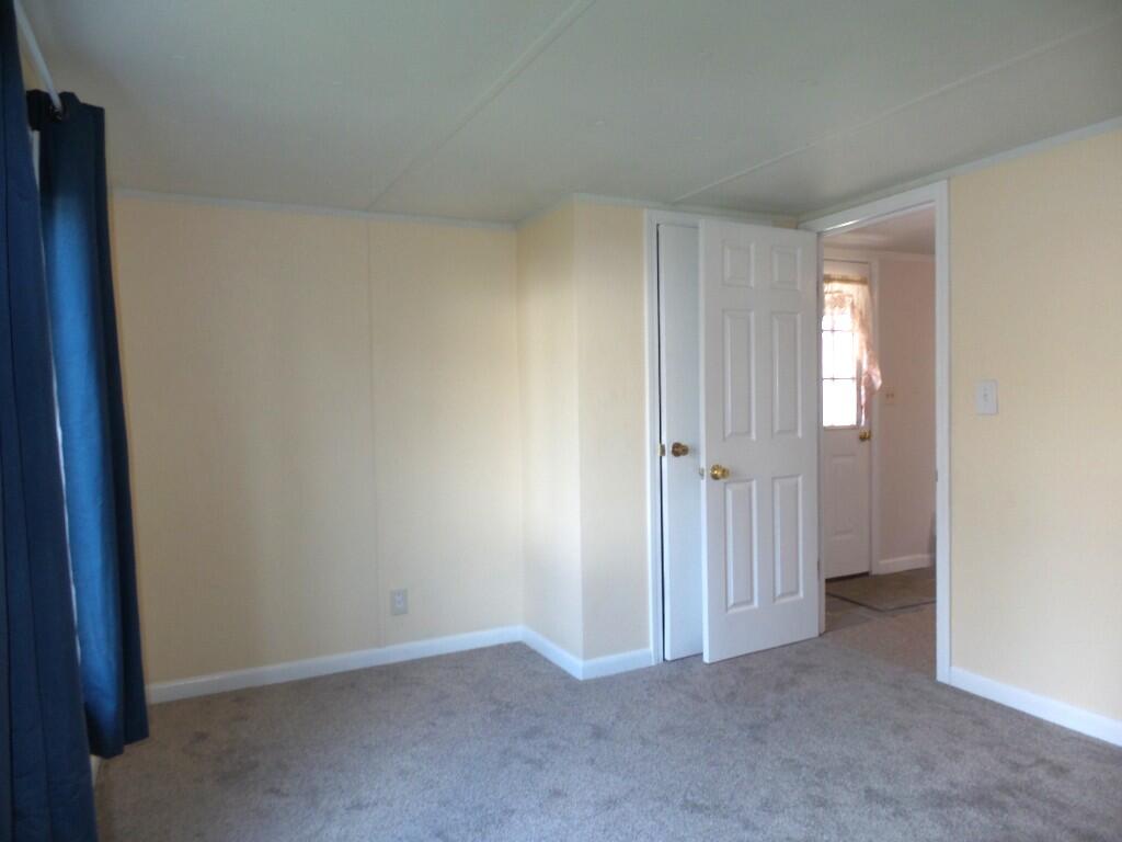 17 Maple Street Vassalboro ME 04989
