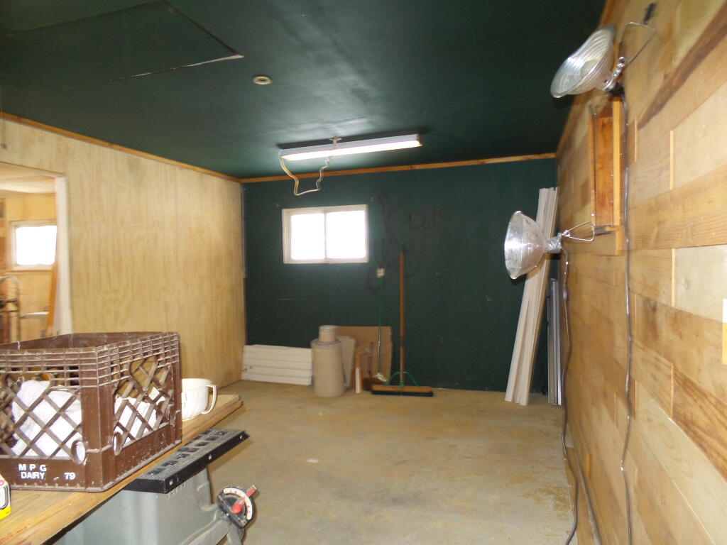 17 Maple Street Vassalboro ME 04989