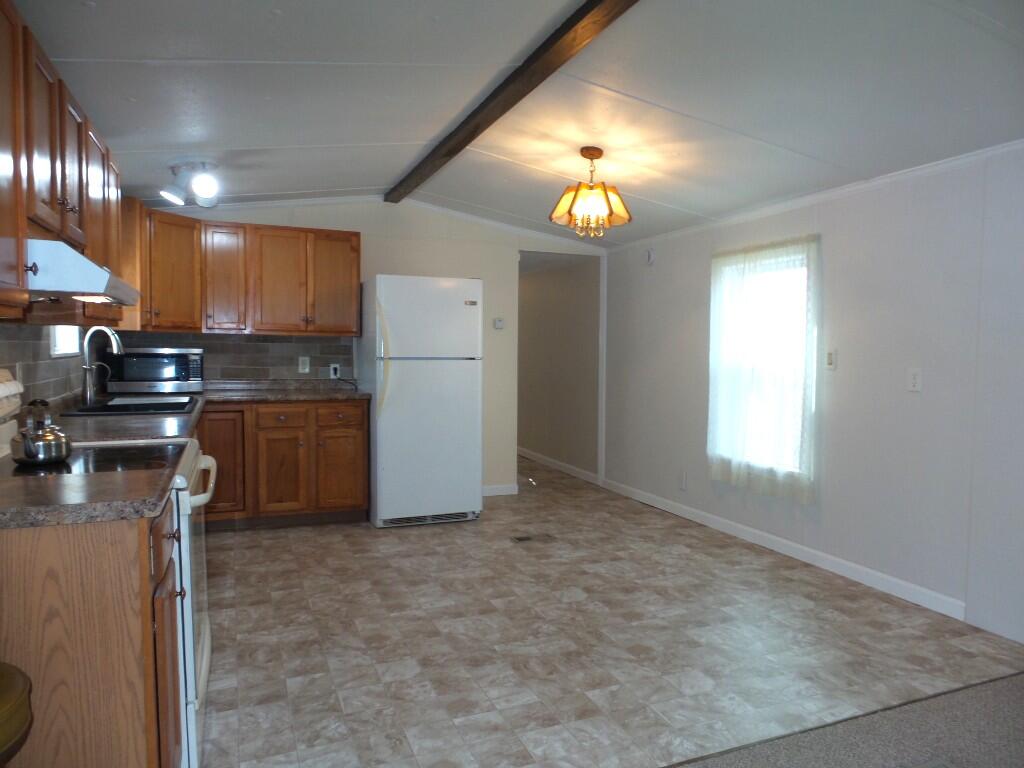 17 Maple Street Vassalboro ME 04989