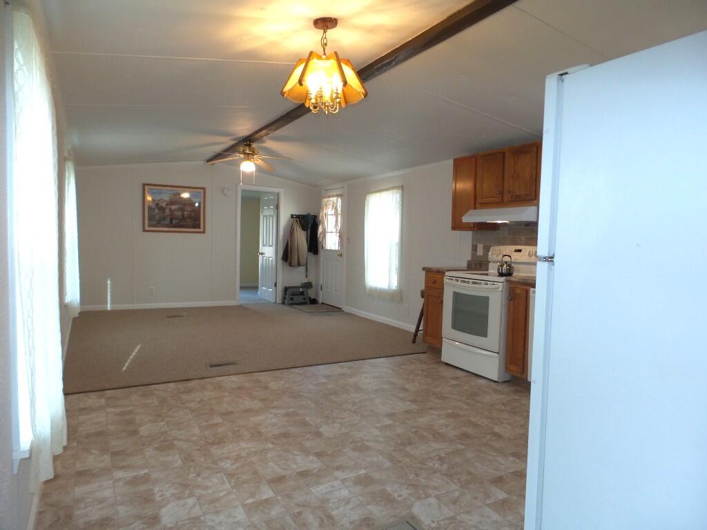17 Maple Street Vassalboro ME 04989