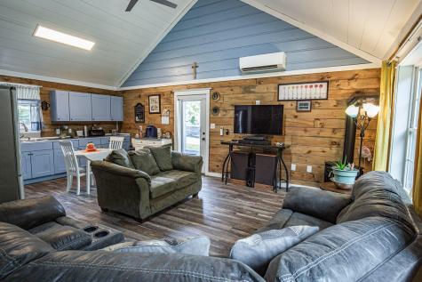 1467 Pushaw Road Glenburn ME 04401