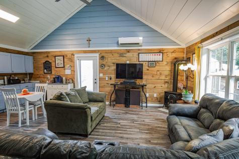 1467 Pushaw Road Glenburn ME 04401