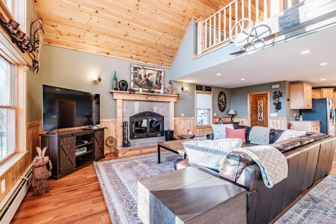 59 Douglass Road Newry ME 04261