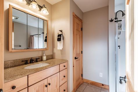 59 Douglass Road Newry ME 04261