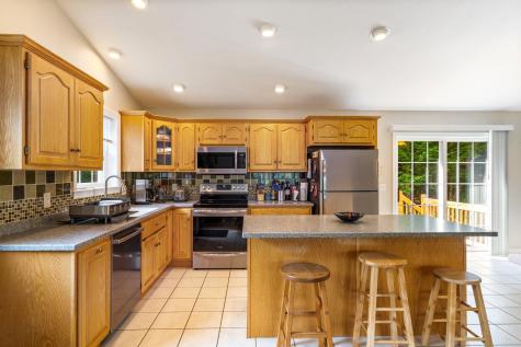 21 Seth's Way West Gardiner ME 04345