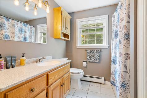 21 Seth's Way West Gardiner ME 04345