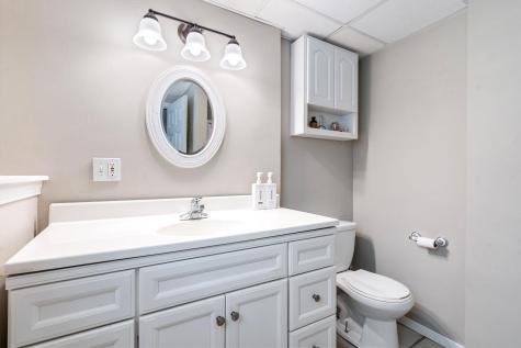 21 Seth's Way West Gardiner ME 04345