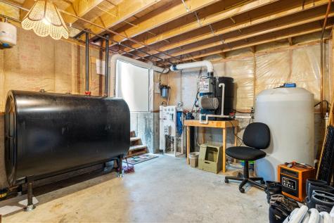 21 Seth's Way West Gardiner ME 04345