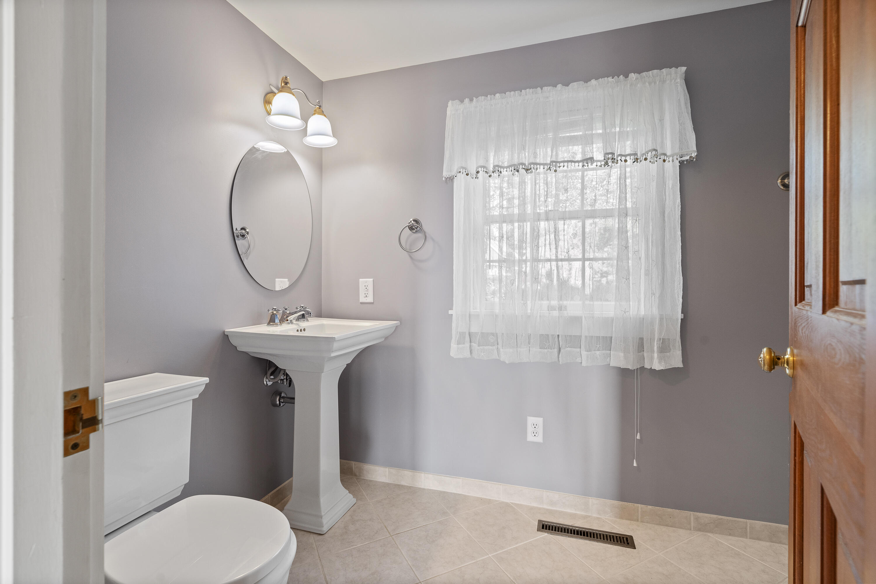 63 Bradley Hill Road Bristol ME 04558