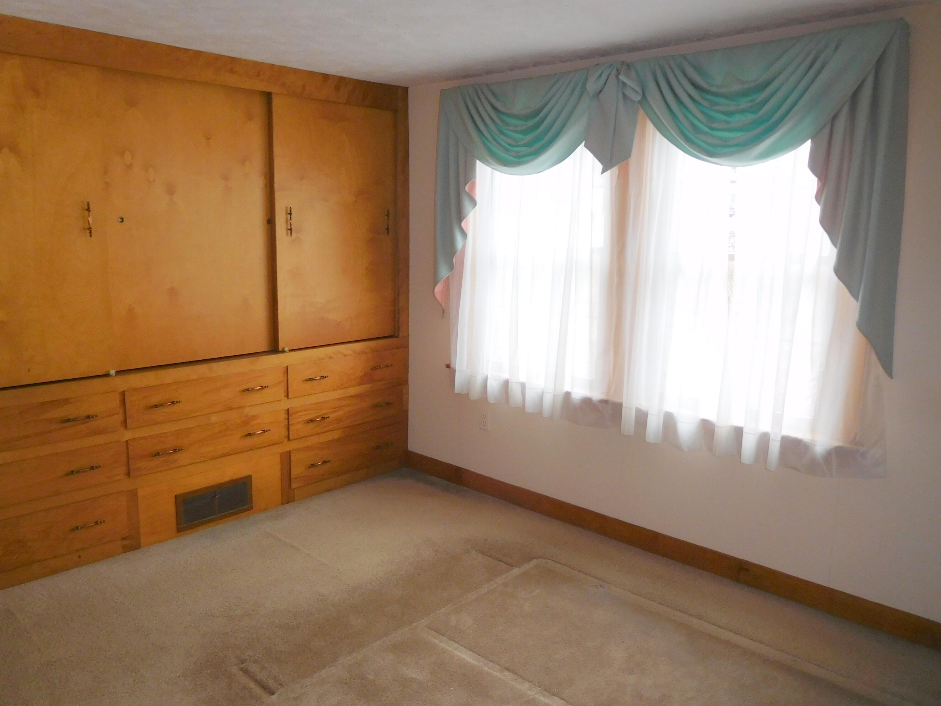 7 Joy Street Sanford ME 04083