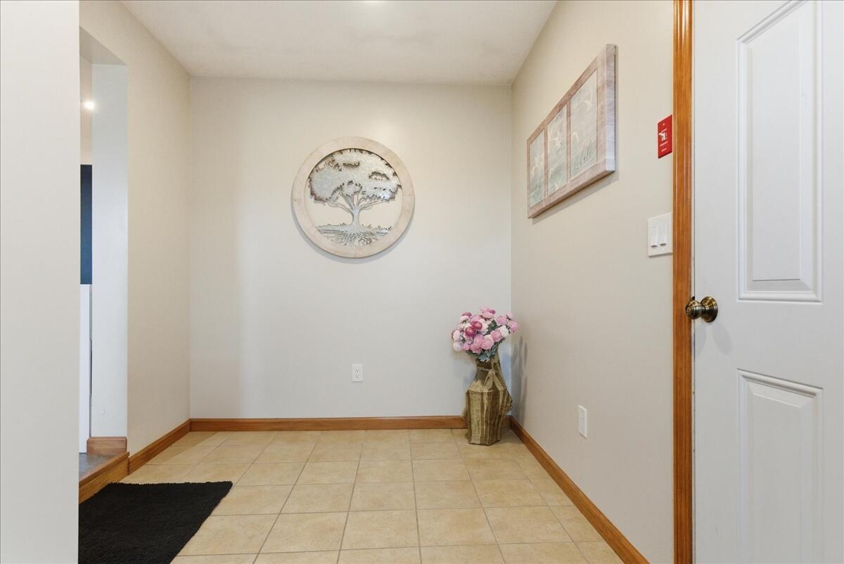 246 Carrs Corner Road Palermo ME 04354