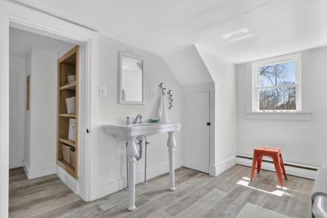 68 Payne Road Scarborough ME 04074