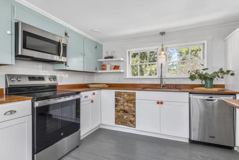 68 Payne Road Scarborough ME 04074