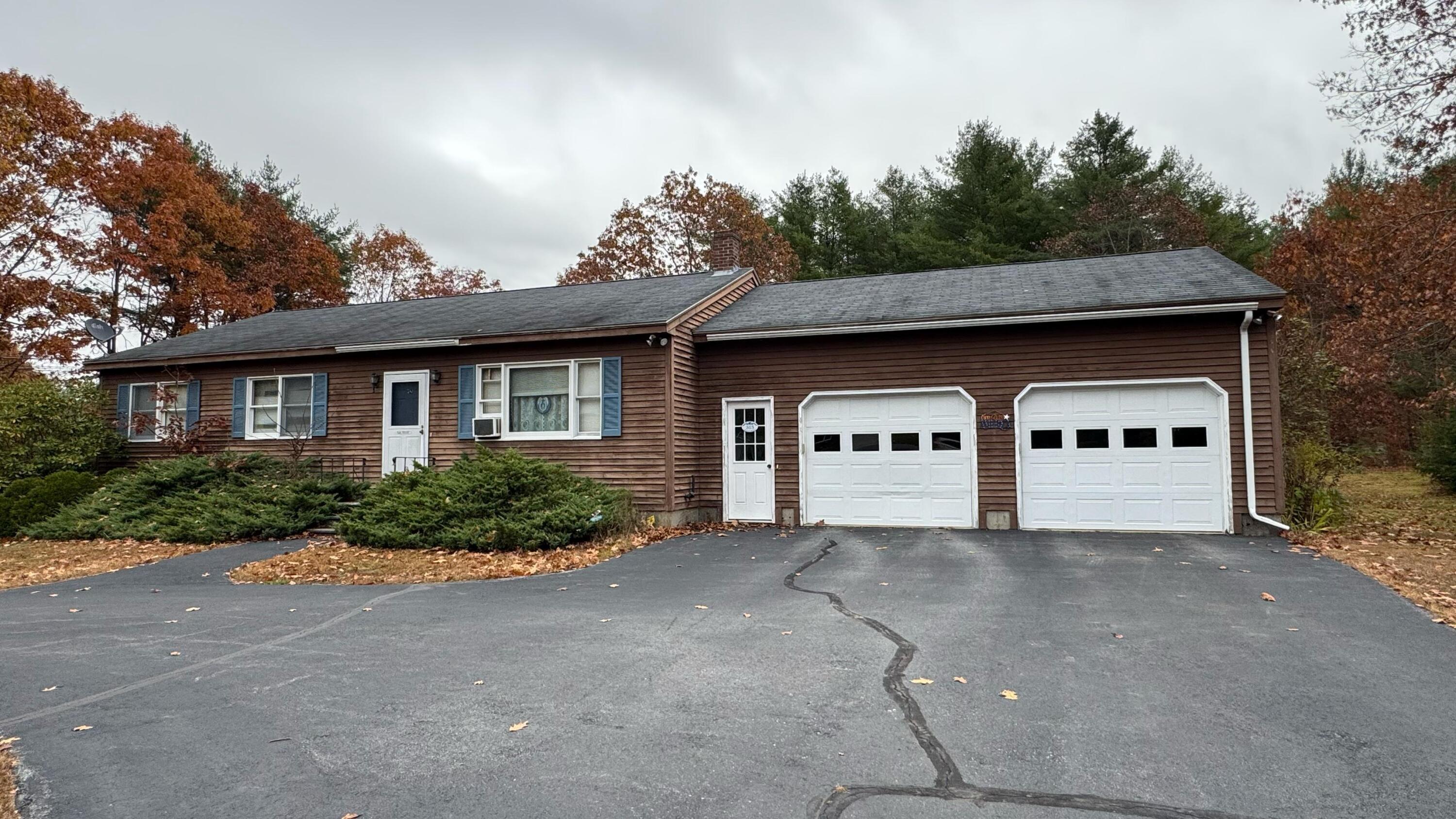 313 River Road Topsham ME 04086