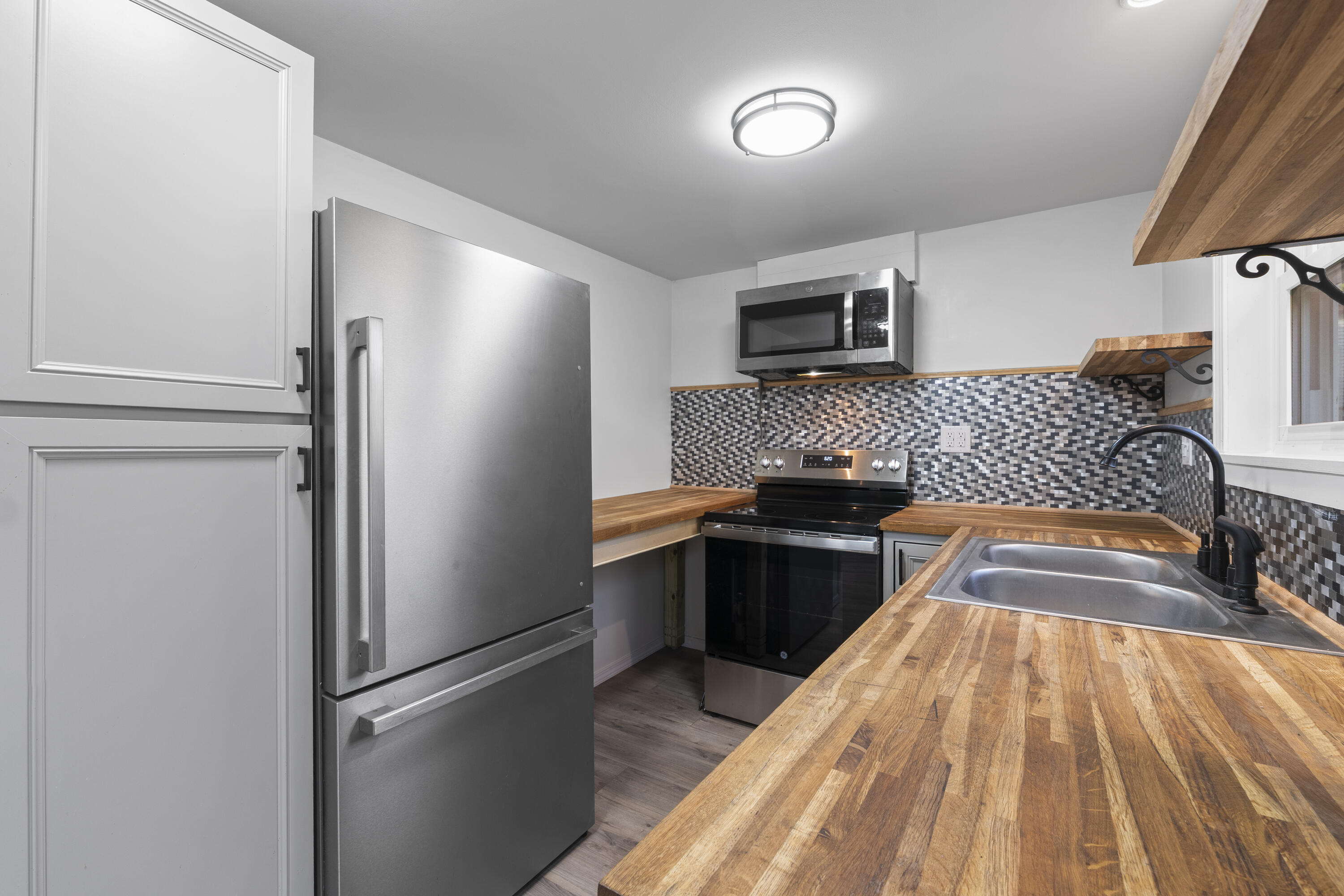 441 Middle Road Woolwich ME 04579