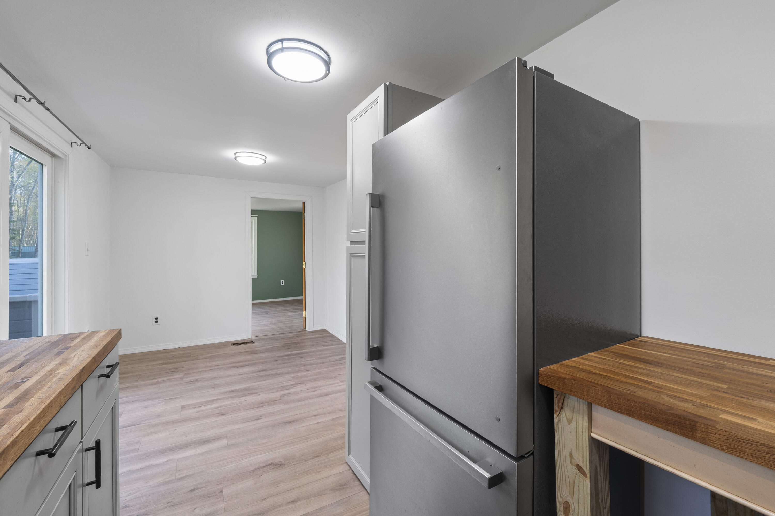 441 Middle Road Woolwich ME 04579