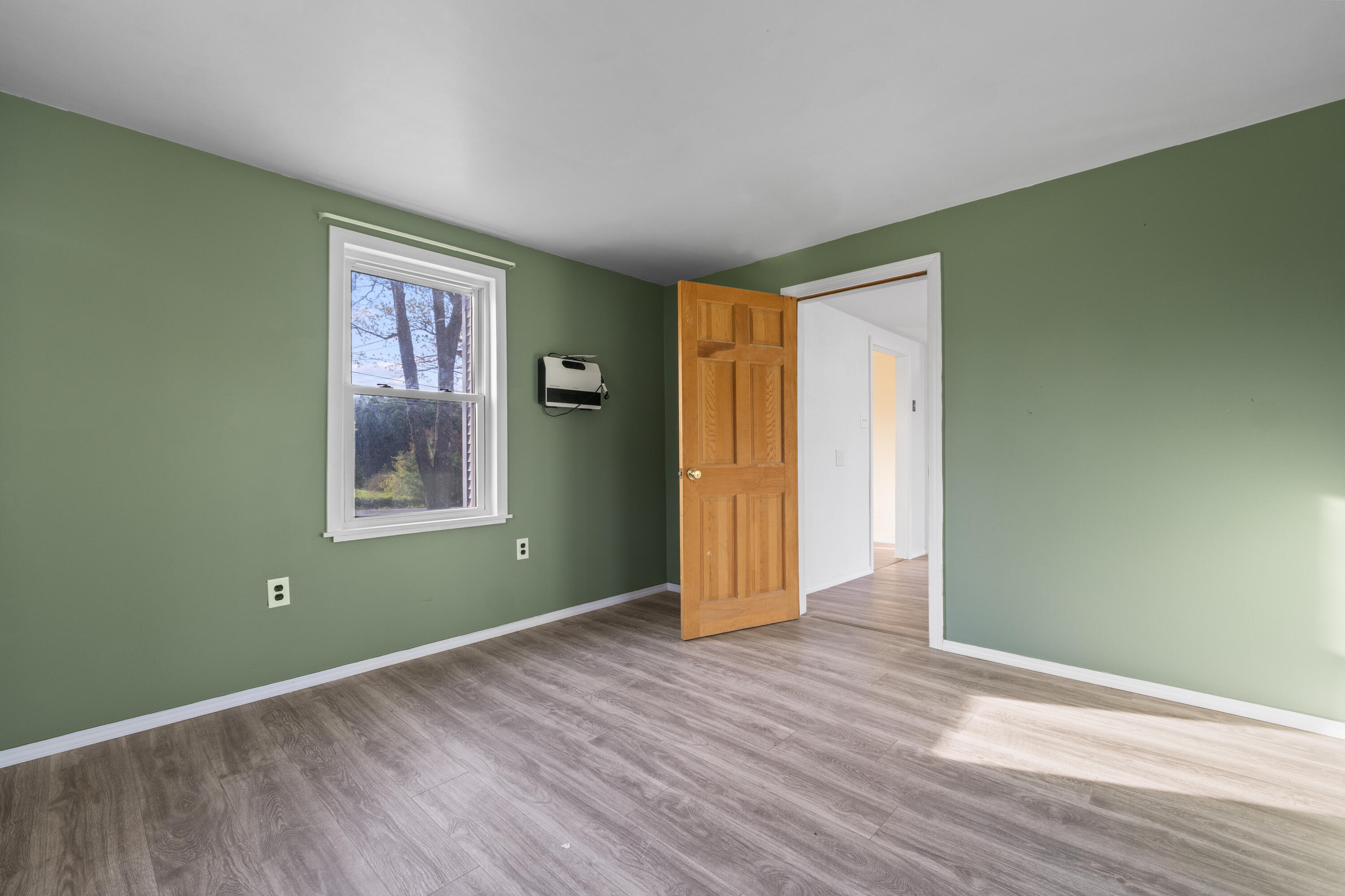 441 Middle Road Woolwich ME 04579