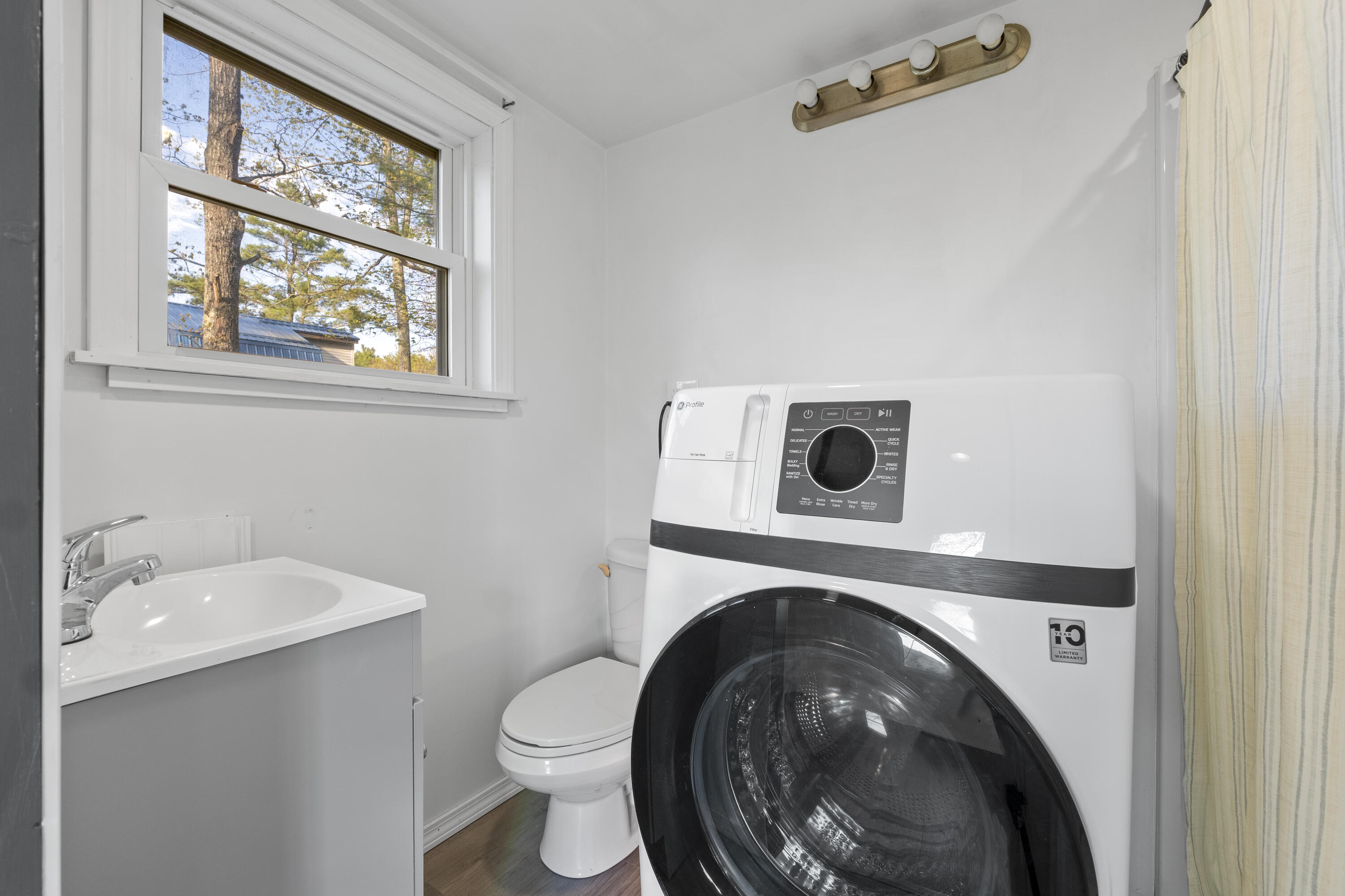 441 Middle Road Woolwich ME 04579