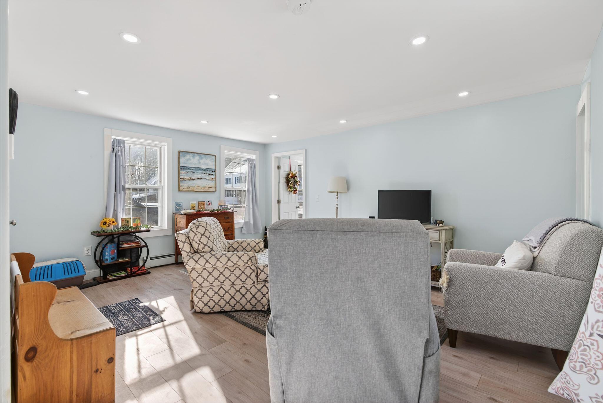 86 Turner Street Buckfield ME 04220