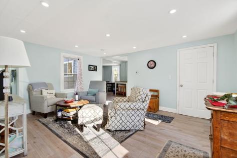 86 Turner Street Buckfield ME 04220