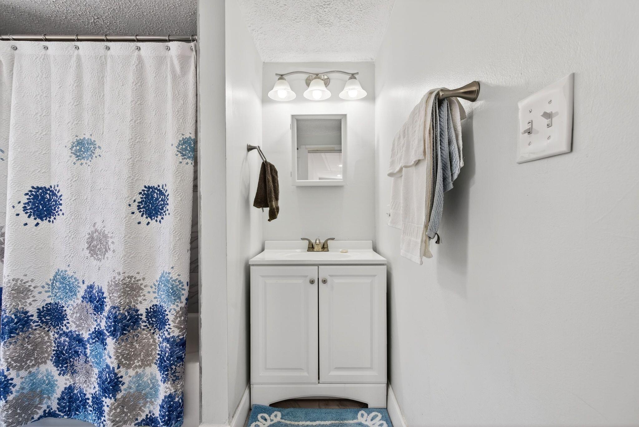 86 Turner Street Buckfield ME 04220