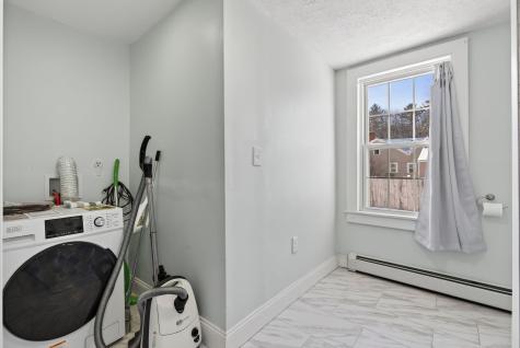 86 Turner Street Buckfield ME 04220