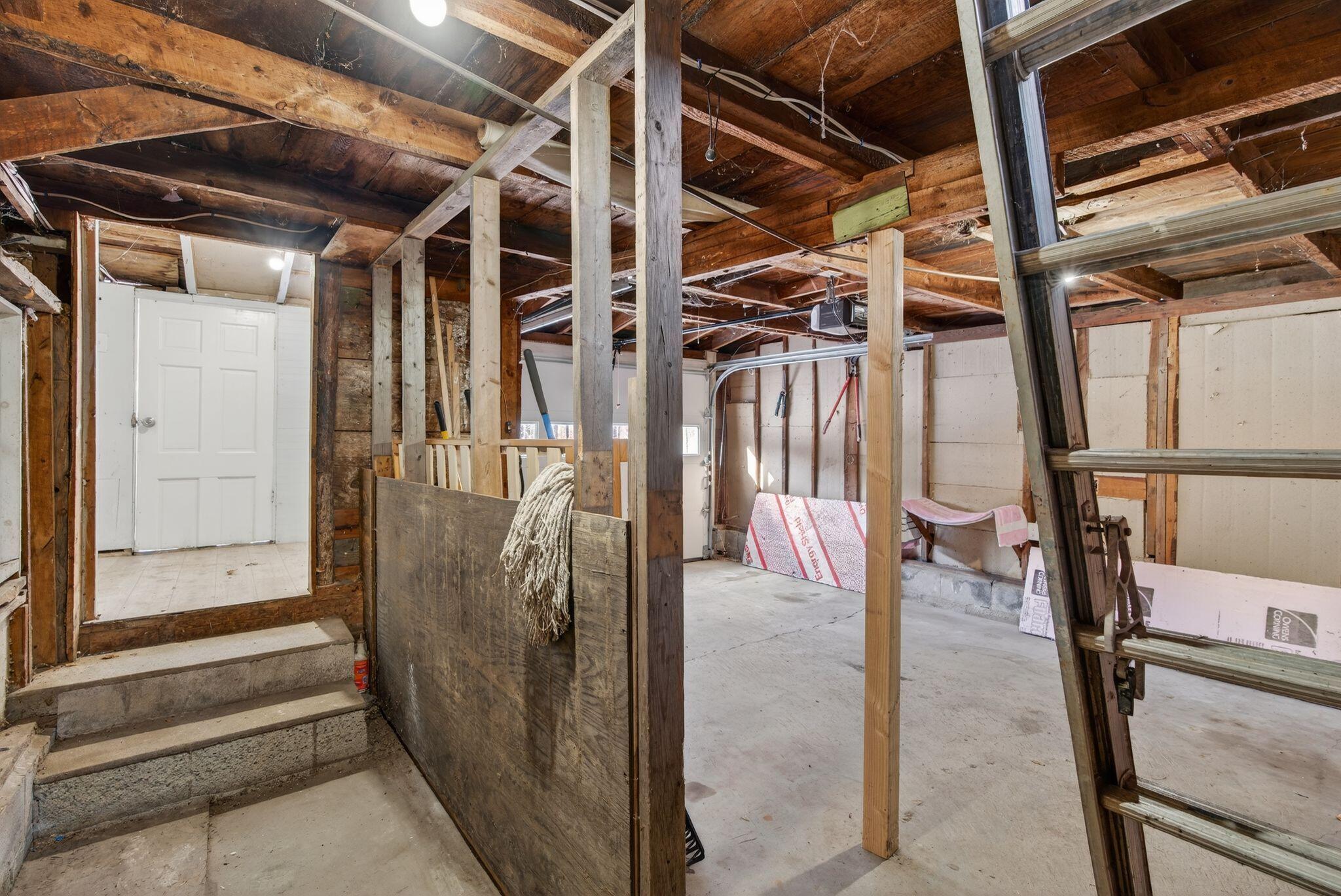 86 Turner Street Buckfield ME 04220