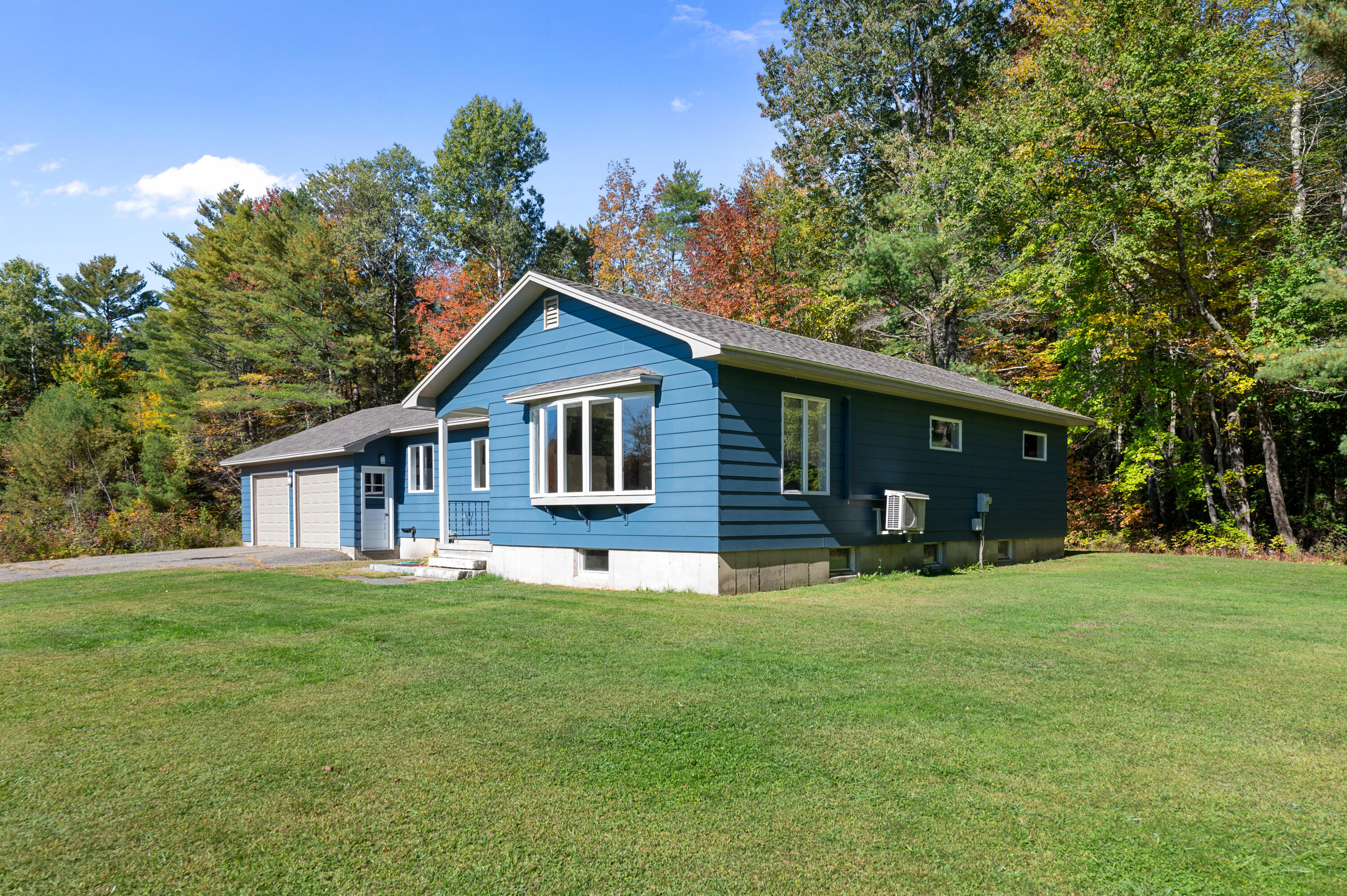 87 N Road Detroit ME 04929