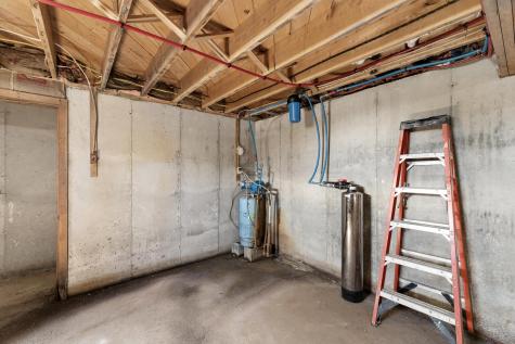 87 N Road Detroit ME 04929