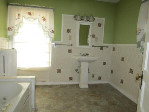 49 Pearl Street Augusta ME 04330