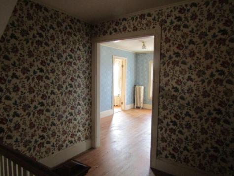 49 Pearl Street Augusta ME 04330