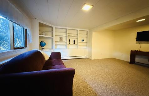 6 Lorraine Avenue Brewer ME 04412