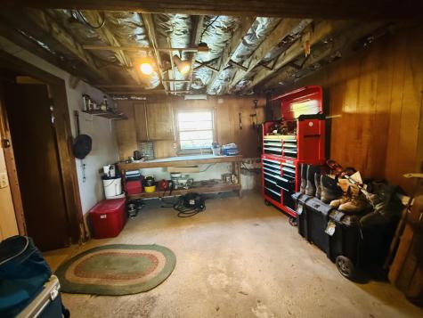 6 Lorraine Avenue Brewer ME 04412