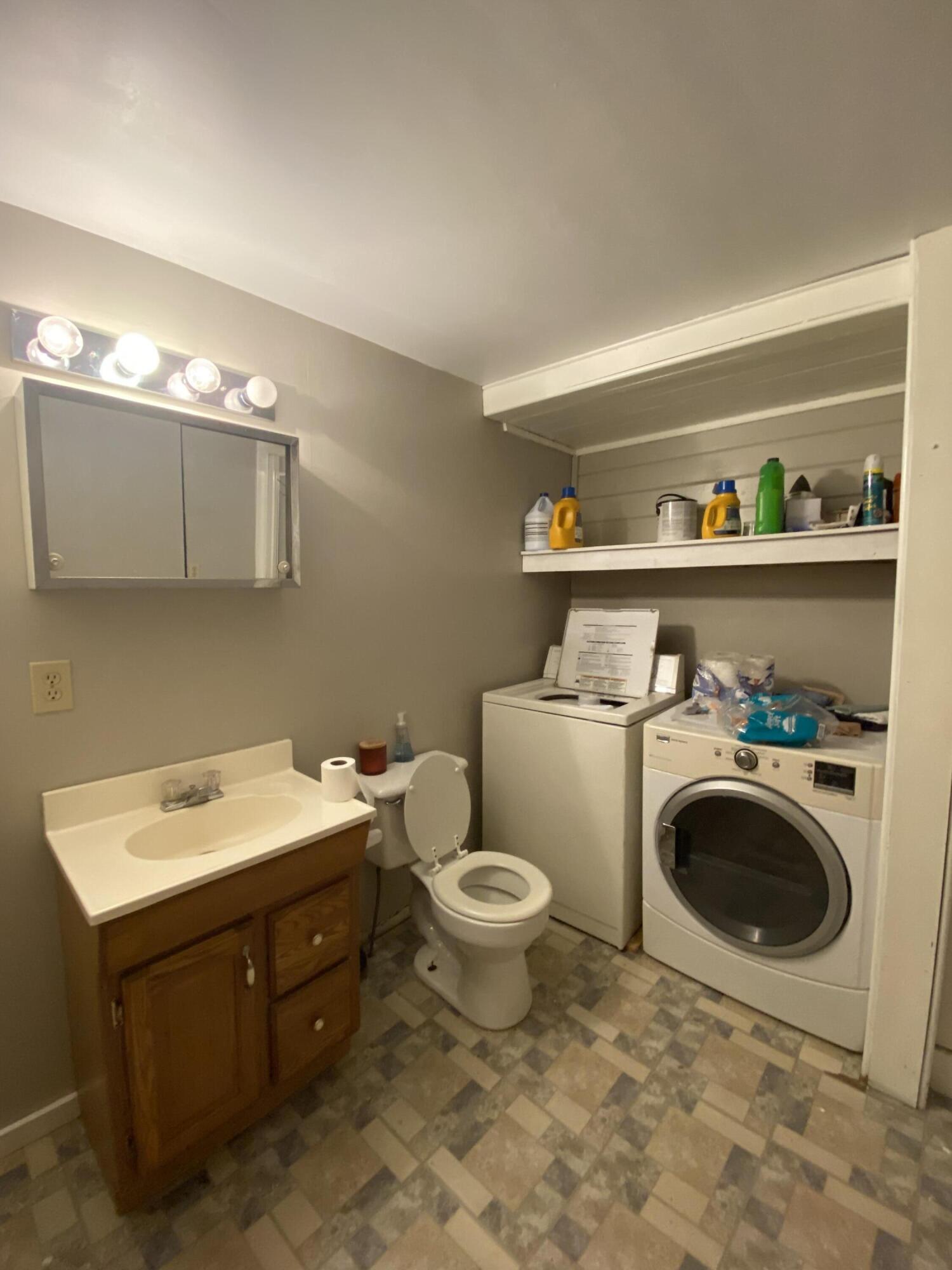 33 Nichols Street Madison ME 04950