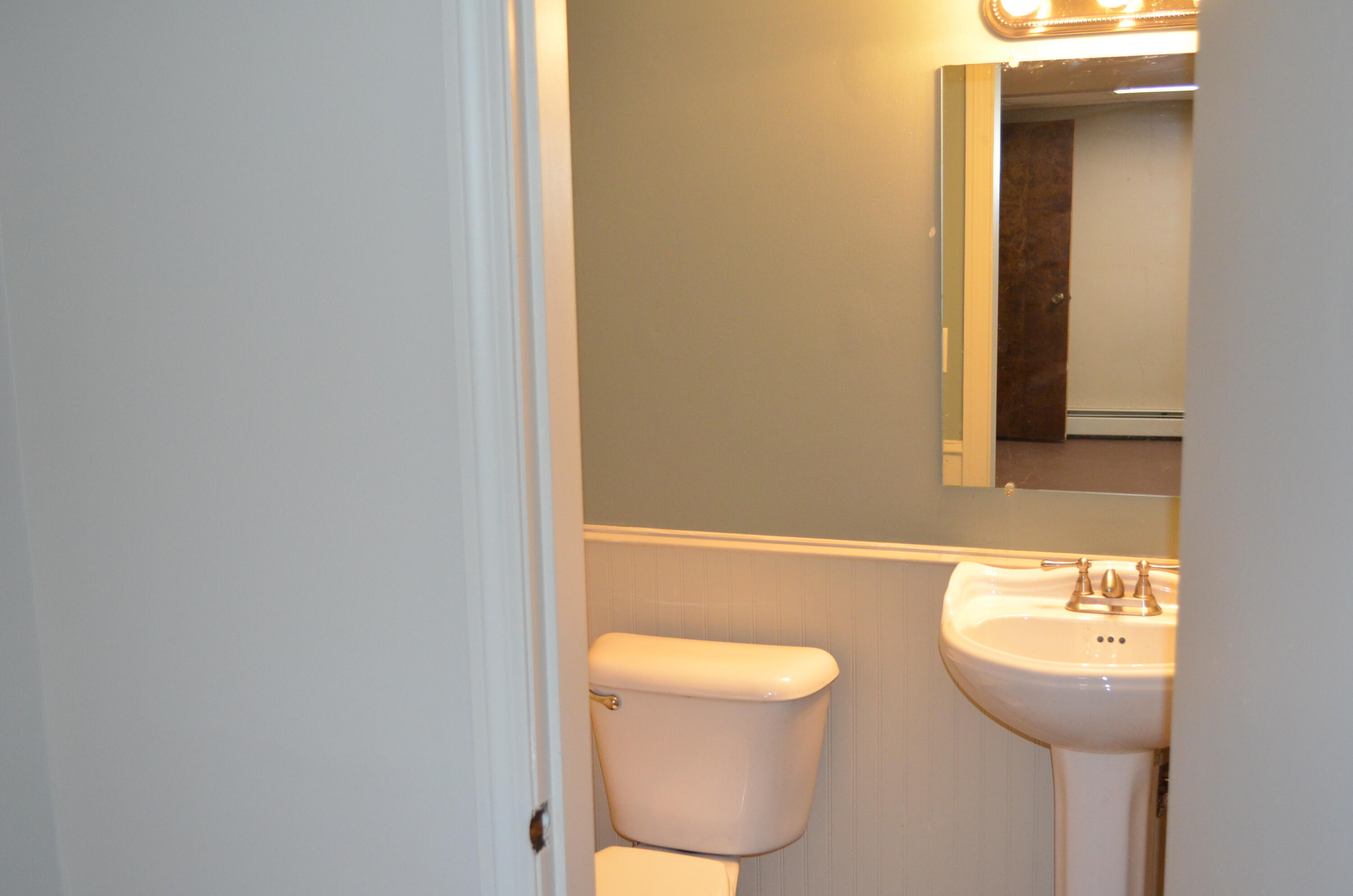 20 Ventura Street Lewiston ME 04240