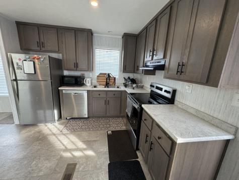 17 Macleod Lane Belfast ME 04915