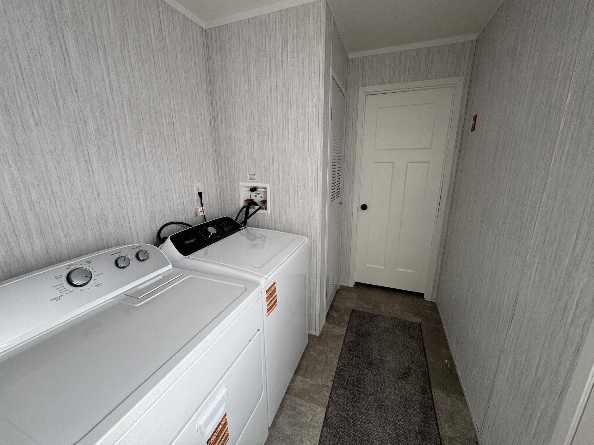 17 Macleod Lane Belfast ME 04915