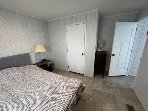 17 Macleod Lane Belfast ME 04915