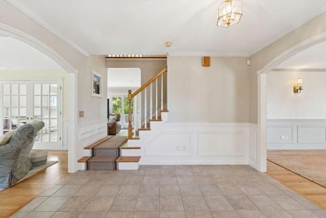 111 Daggett Drive Raymond ME 04071