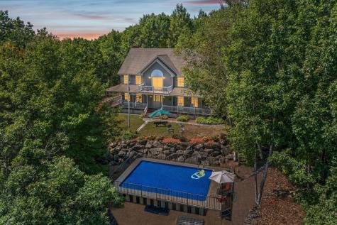 111 Daggett Drive Raymond ME 04071