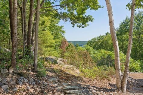 111 Daggett Drive Raymond ME 04071