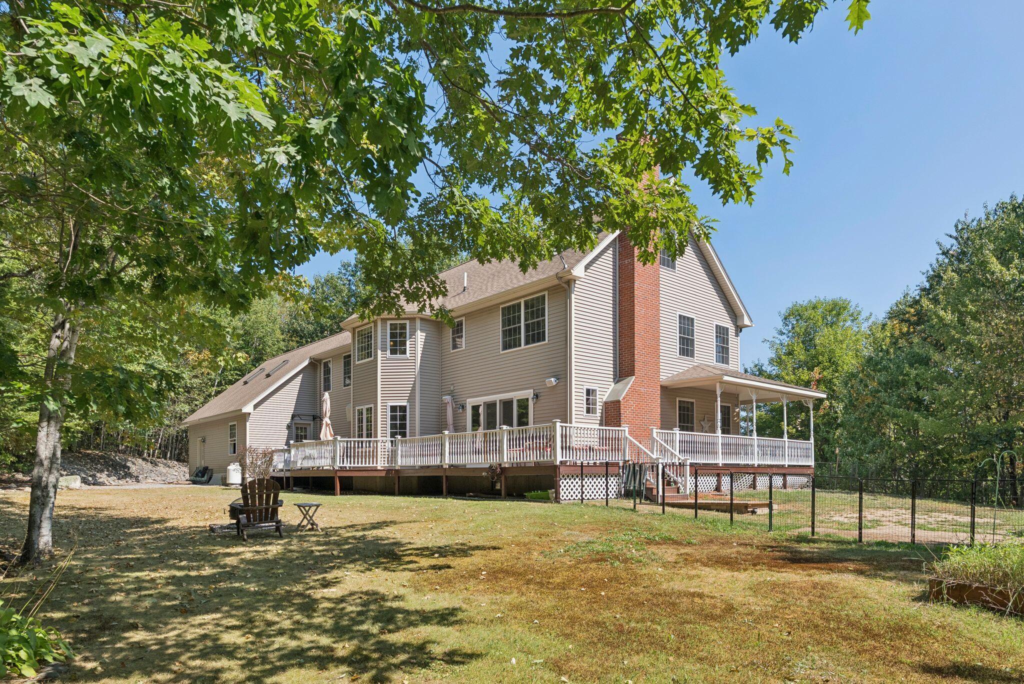 111 Daggett Drive Raymond ME 04071