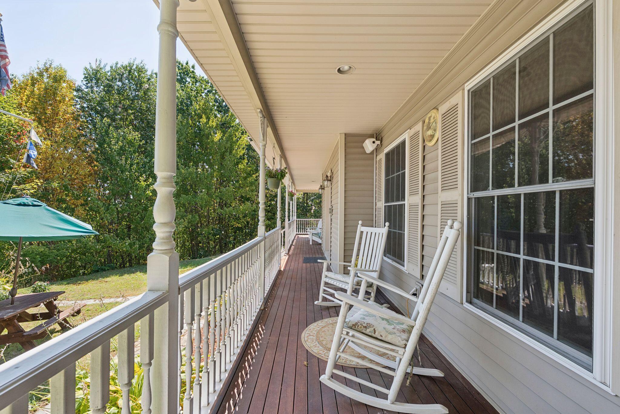 111 Daggett Drive Raymond ME 04071