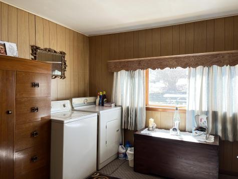 327 Vickery Road Auburn ME 04210