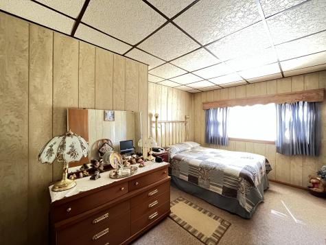 327 Vickery Road Auburn ME 04210