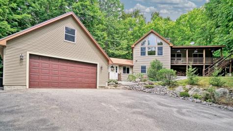 117 Mountain Road Raymond ME 04071
